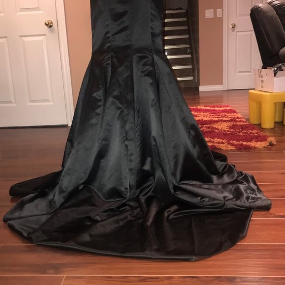 Black Sherri Hill Two Piece Prom Dress - Picture 6 of 7